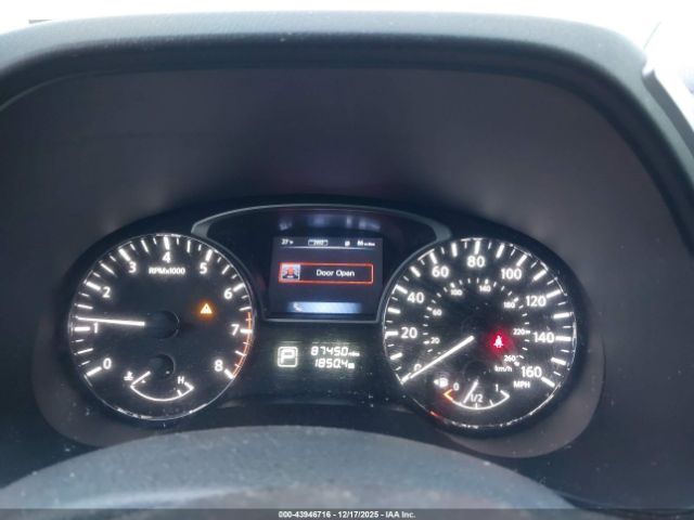 Nissan Pathfinder Sl Image 7