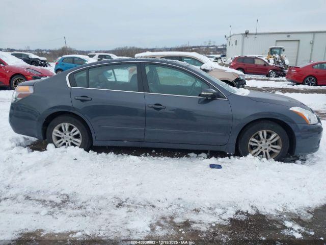 Nissan Altima 2.5 S Image 7