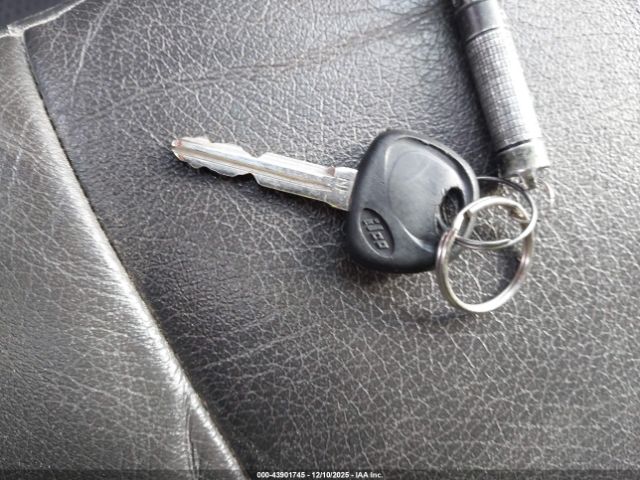 Hyundai SANTA FE Limited V6 Image 8