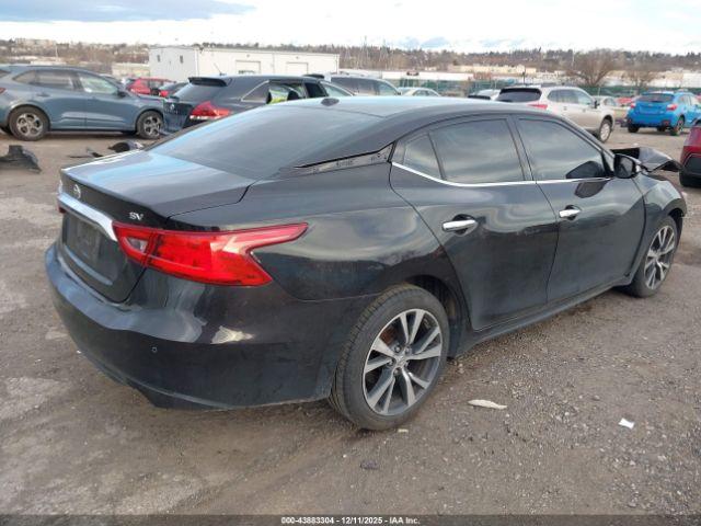 Nissan Maxima Image 13