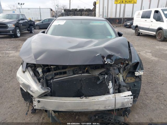 Nissan Maxima Image 8