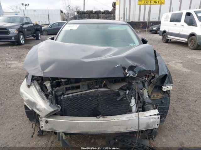 Nissan Maxima Image 8