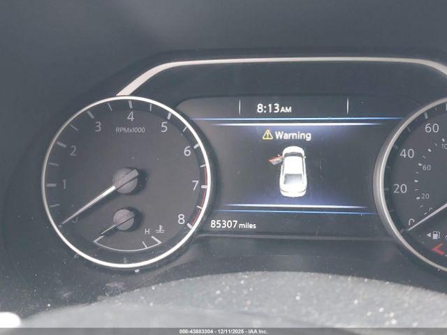 Nissan Maxima Image 11