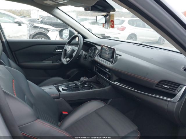 Nissan Rogue Rock Creek Image 11