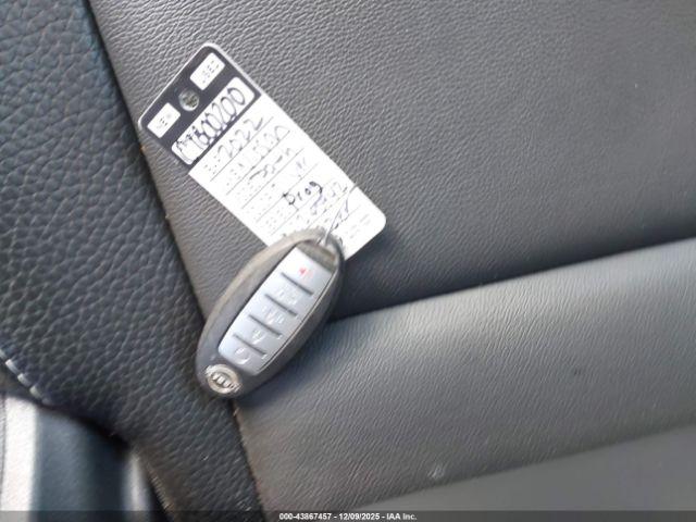 Nissan Pathfinder Sl 4wd Image 8