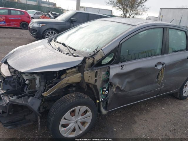 Nissan Versa Sv Image 5