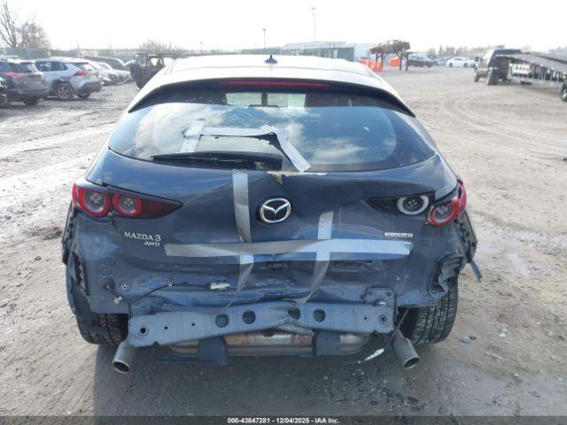 Mazda Mazda3 Premium Package Image 13