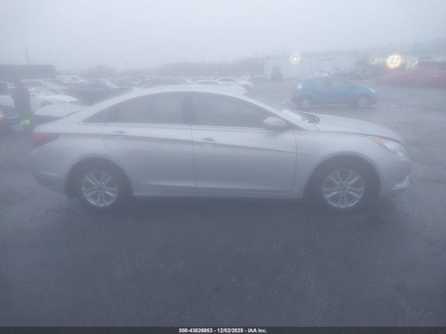 Hyundai SONATA Gls Image 13