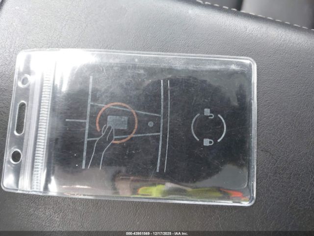 Tesla Model Y Image 16