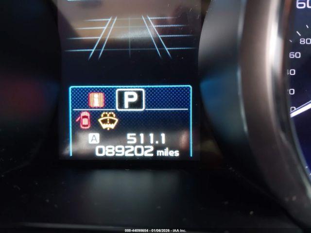 Subaru Outback 2.5i Limited Image 12