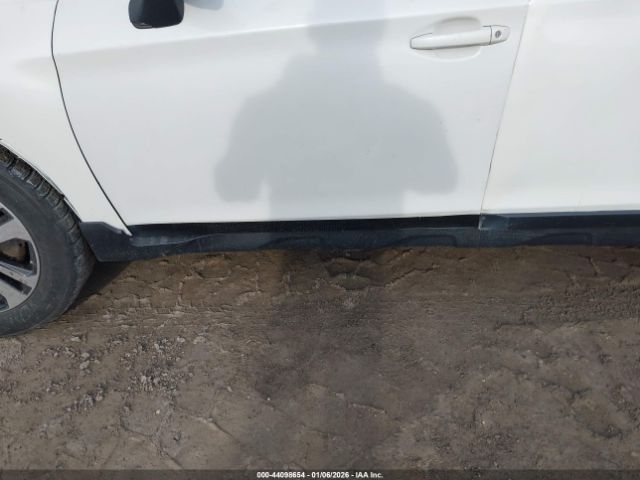 Subaru Outback 2.5i Limited Image 14