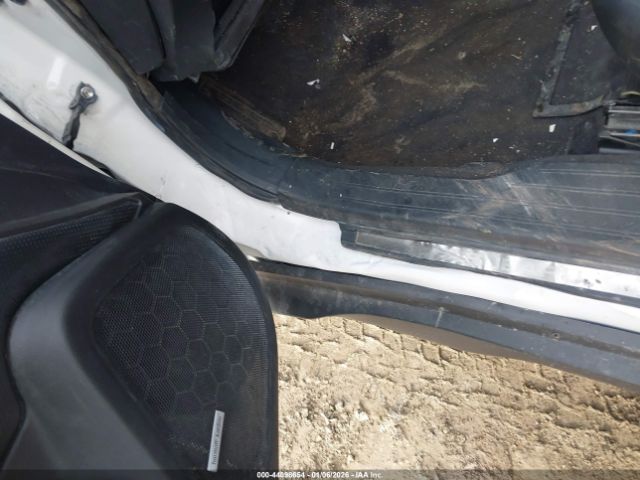 Subaru Outback 2.5i Limited Image 16