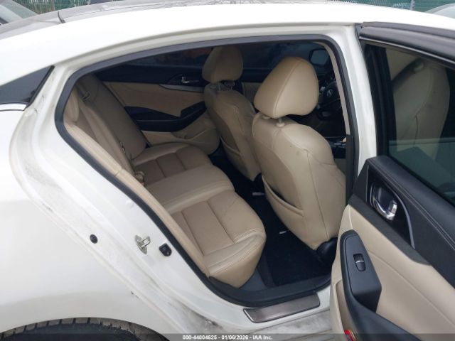 Nissan Maxima 3.5 Sl Image 2