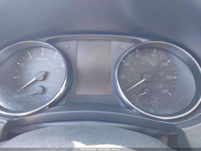 Nissan Rogue S Image 7