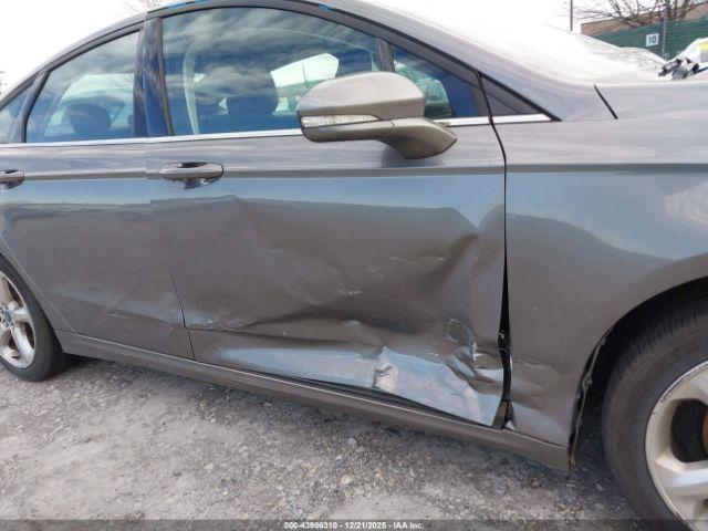 Ford Fusion Se Image 11