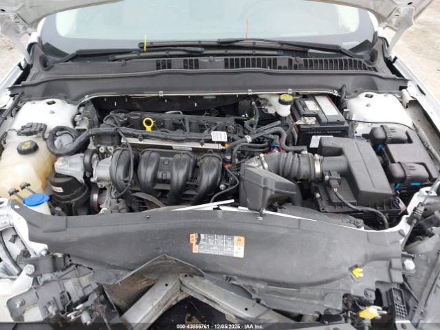 Ford Fusion S Image 11