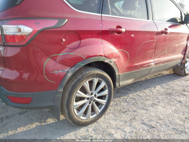 Ford Escape Titanium Image 3
