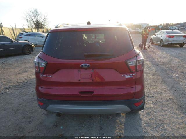 Ford Escape Titanium Image 14