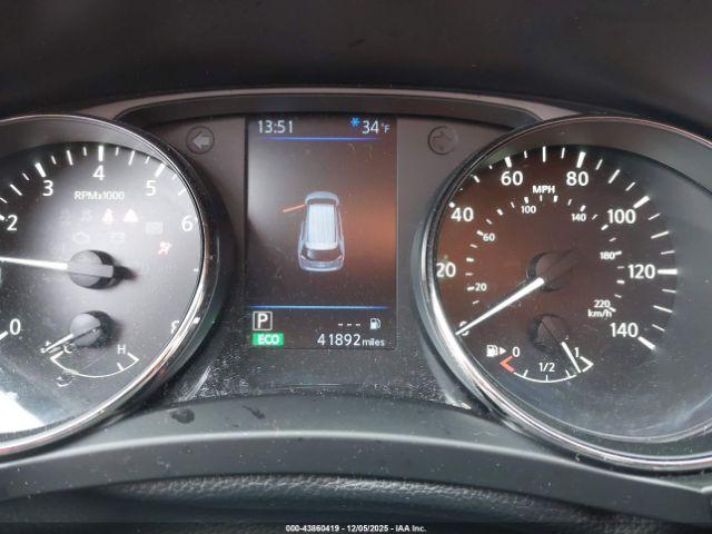 Nissan Rogue Sv Intelligent Awd Image 11