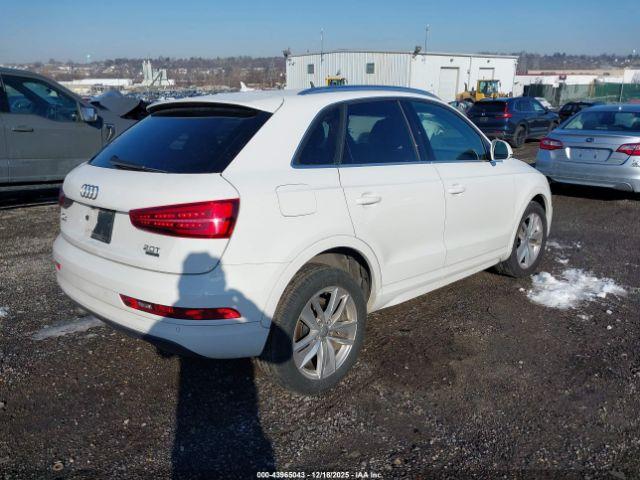 Audi Q3 2.0t Premium Plus Image 4
