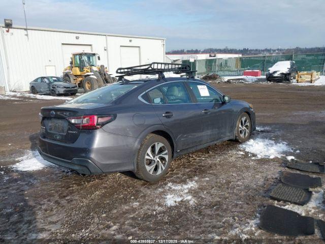 Subaru Legacy Image 2