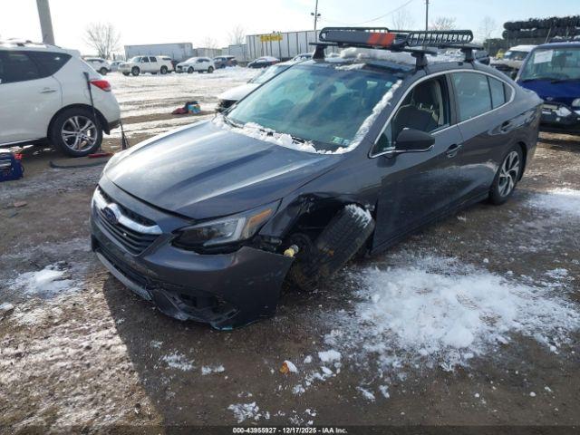 Subaru Legacy Image 11