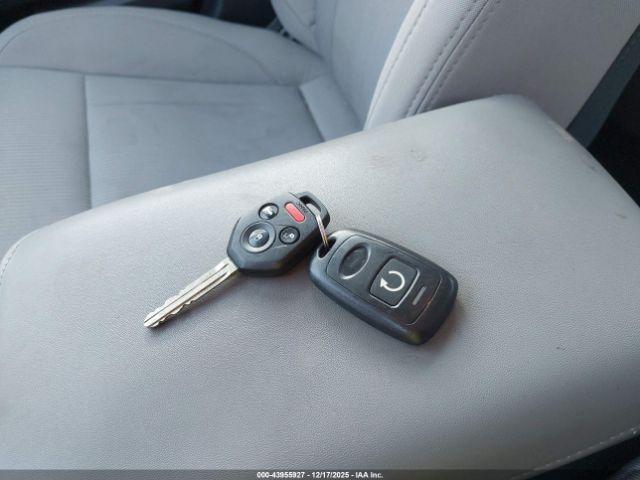 Subaru Legacy Image 15