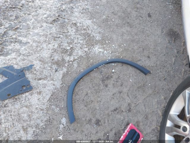 Subaru Legacy Image 8