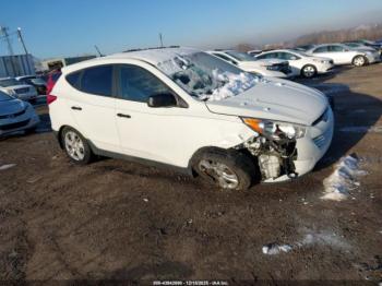 Salvage Hyundai TUCSON