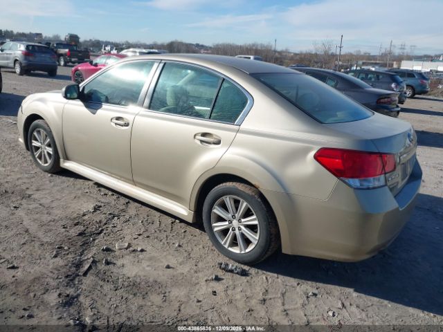 Subaru Legacy 2.5i Premium Image 8