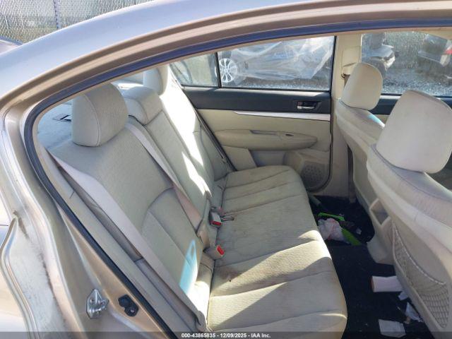 Subaru Legacy 2.5i Premium Image 13