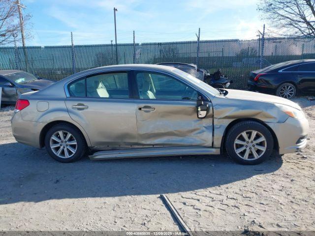 Subaru Legacy 2.5i Premium Image 6