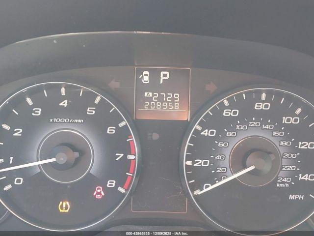 Subaru Legacy 2.5i Premium Image 12