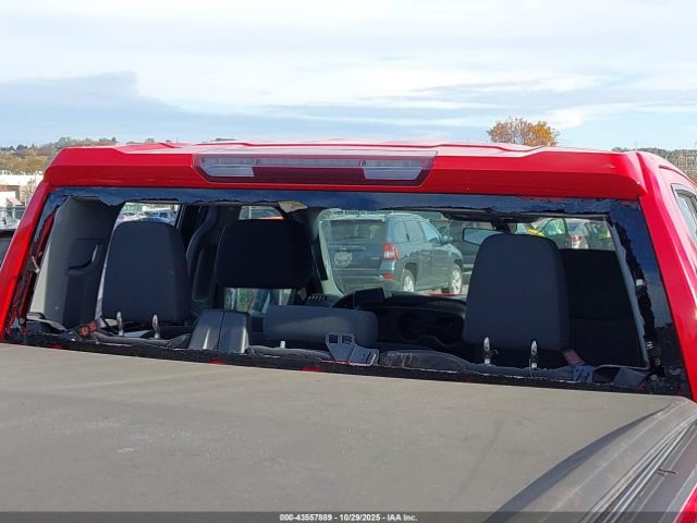 Chevrolet Silverado 1500 Custom Image 15