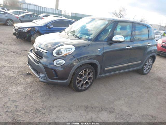 FIAT 500L Trekking Image 4