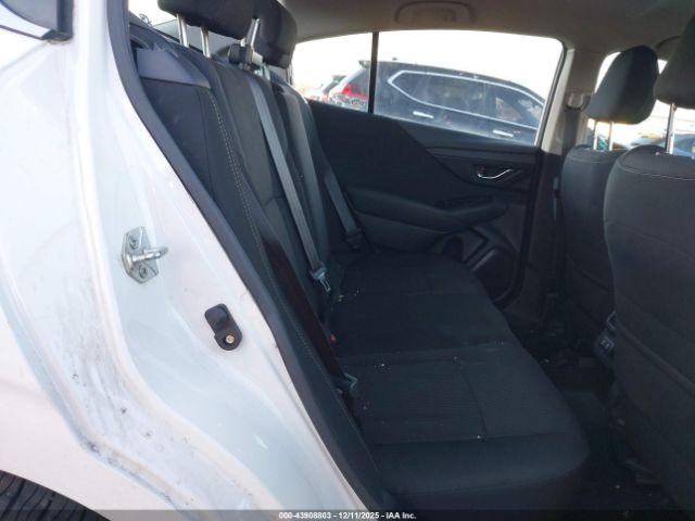 Subaru Legacy Premium Image 9