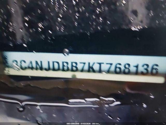 Jeep Compass Latitude 4x4 Image 10