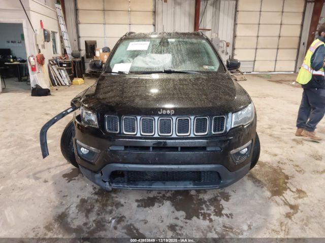 Jeep Compass Latitude 4x4 Image 12