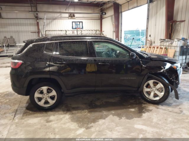 Jeep Compass Latitude 4x4 Image 15