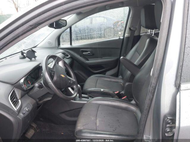 Chevrolet Trax Lt Image 4