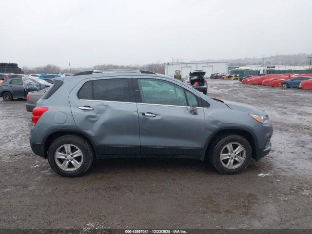 Chevrolet Trax Lt Image 2