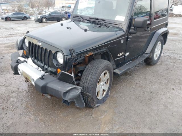 Jeep Wrangler Sahara Image 8