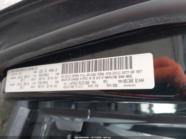 Jeep Wrangler Sahara Image 11