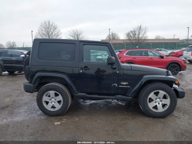 Jeep Wrangler Sahara Image 14