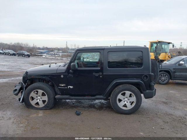 Jeep Wrangler Sahara Image 4
