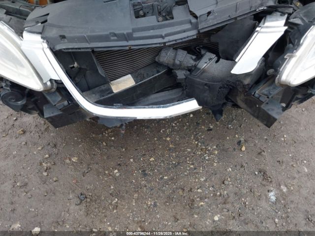 Chrysler 200 Touring Image 5