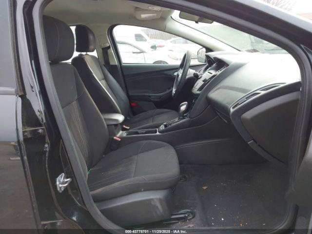 Ford Focus Se Image 9