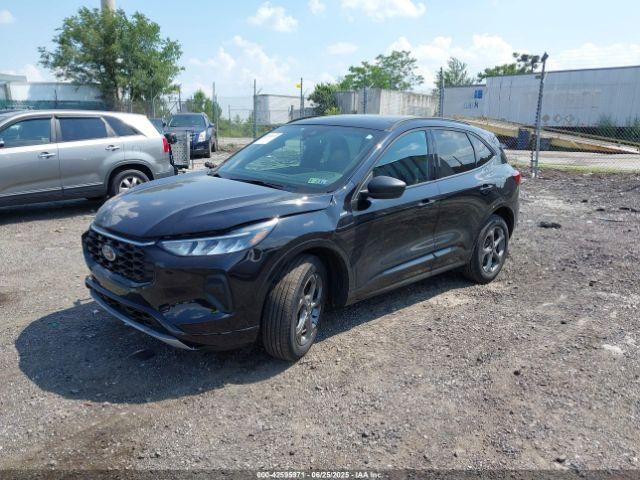 Ford Escape St-line Image 2