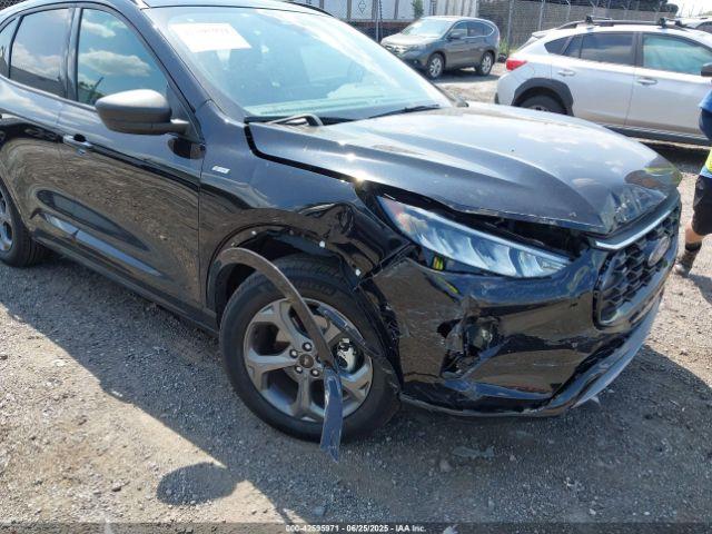 Ford Escape St-line Image 5