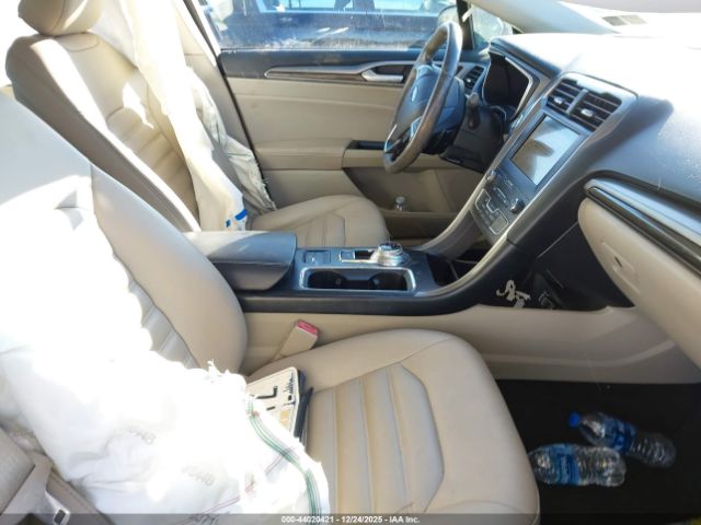 Ford Fusion Sel Image 8